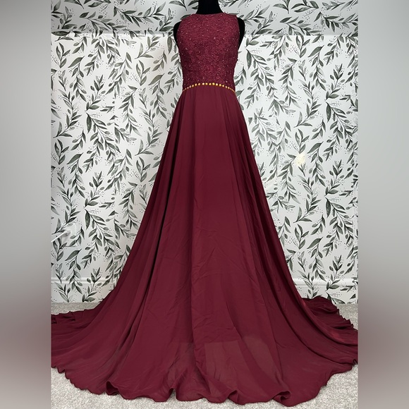 Dresses & Skirts - Burgundy Lace Bodice Evening Gown Flowing Chiffon Skirt Prom Cocktail Sz M NWT D
